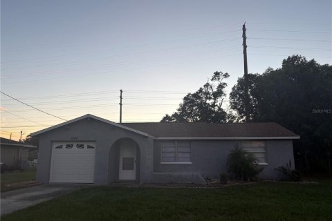 Villa ou maison à louer à Spring Hill, Floride: 3 chambres, 114.27 m2 № 1908594 - photo 16