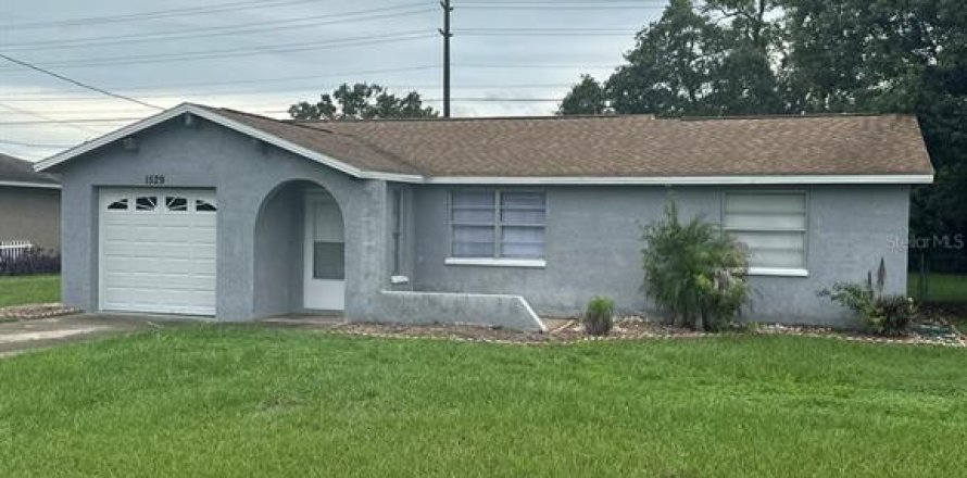 Villa ou maison à Spring Hill, Floride 3 chambres, 114.27 m2 № 1908594