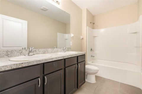 House in Riverview, Florida 4 bedrooms, 232.72 sq.m. № 1612521 - photo 16