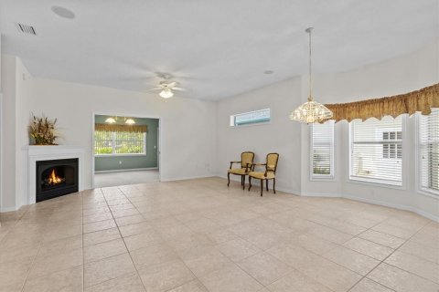 House in Crystal River, Florida 2 bedrooms, 182.09 sq.m. № 1740713 - photo 5