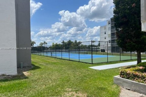 Condominio en venta en Miami, Florida, 4 dormitorios, 135.54 m2 № 1790882 - foto 18