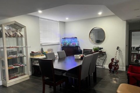 Condominio en venta en Miami, Florida, 4 dormitorios, 135.54 m2 № 1790882 - foto 4