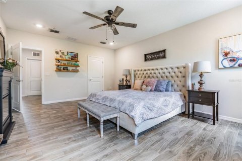 House in Tampa, Florida 5 bedrooms, 256.04 sq.m. № 1750593 - photo 7