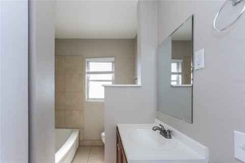 Casa en alquiler en Clearwater, Florida, 4 dormitorios, 150.32 m2 № 1913622 - foto 8