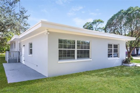 Casa en alquiler en Clearwater, Florida, 4 dormitorios, 150.32 m2 № 1913622 - foto 15