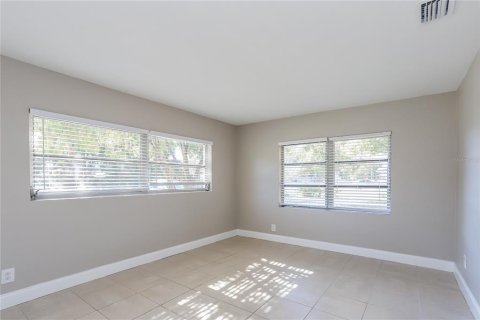 Casa en alquiler en Clearwater, Florida, 4 dormitorios, 150.32 m2 № 1913622 - foto 7