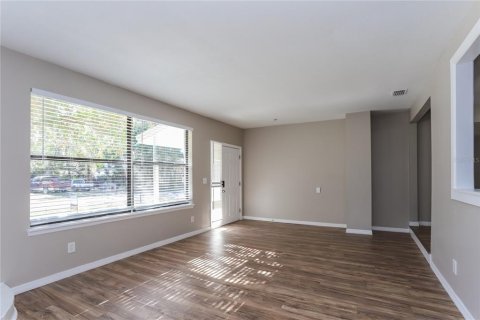 Casa en alquiler en Clearwater, Florida, 4 dormitorios, 150.32 m2 № 1913622 - foto 3