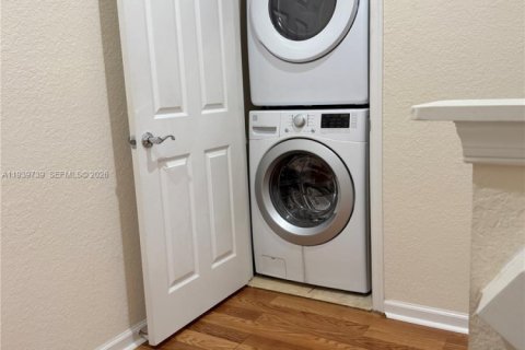 Купить таунхаус в Юпитер, Флорида 3 спальни, 163.51м2, № 1997189 - фото 5