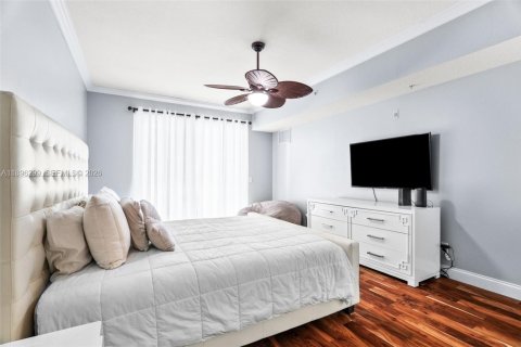 Condo in Indialantic, Florida, 3 bedrooms  № 2081505 - photo 13