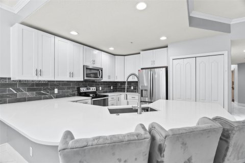 Condo in Indialantic, Florida, 3 bedrooms  № 2081505 - photo 7