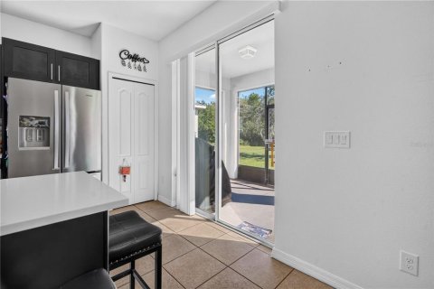 House in Orlando, Florida 3 bedrooms, 141.68 sq.m. № 2391425 - photo 13