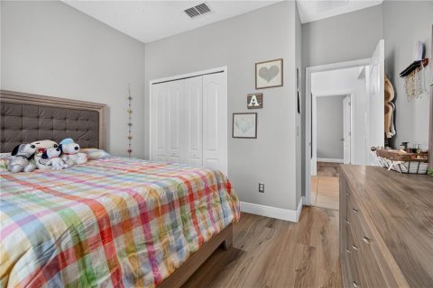 House in Orlando, Florida 3 bedrooms, 141.68 sq.m. № 2391425 - photo 19