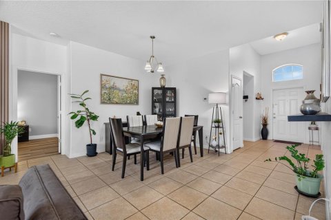 House in Orlando, Florida 3 bedrooms, 141.68 sq.m. № 2391425 - photo 5