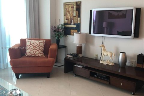 Купить кондоминиум в Серфсайд, Флорида 2 спальни, 115.76м2, № 2013237 - фото 6