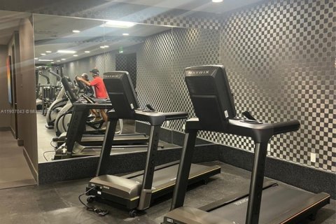 Купить кондоминиум в Серфсайд, Флорида 2 спальни, 115.76м2, № 2013237 - фото 30