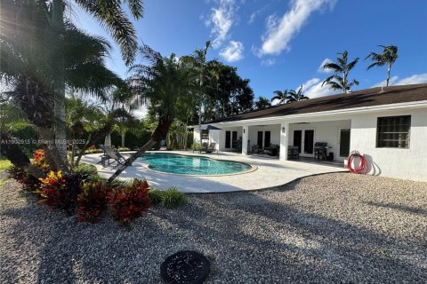 House in Homestead, Florida 4 bedrooms, 226.5 sq.m. № 2013190 - photo 14