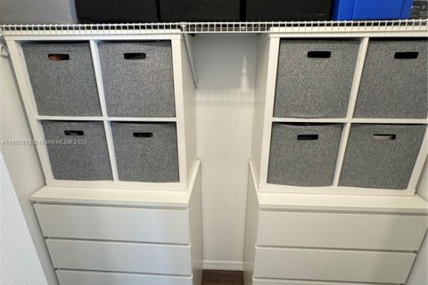 House in Homestead, Florida 4 bedrooms, 226.5 sq.m. № 2013190 - photo 26