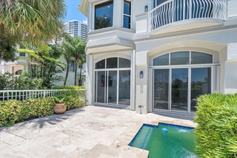 Снять в аренду таунхаус в Авентура, Флорида 5 спален, 297.29м2, № 2007332 - фото 26