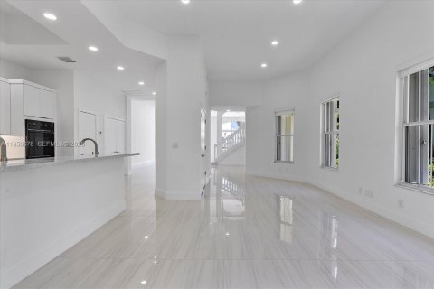 Снять в аренду таунхаус в Авентура, Флорида 5 спален, 297.29м2, № 2007332 - фото 4