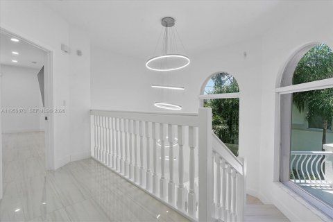 Снять в аренду таунхаус в Авентура, Флорида 5 спален, 297.29м2, № 2007332 - фото 30