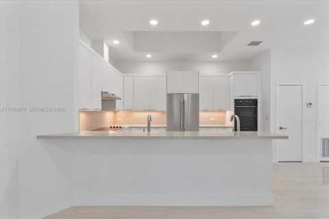 Снять в аренду таунхаус в Авентура, Флорида 5 спален, 297.29м2, № 2007332 - фото 16