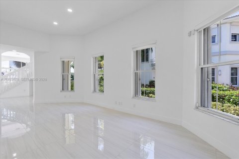 Снять в аренду таунхаус в Авентура, Флорида 5 спален, 297.29м2, № 2007332 - фото 7