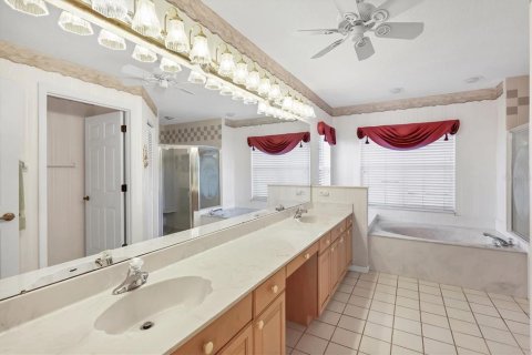 House in North Port, Florida 3 bedrooms, 191.19 sq.m. № 1548986 - photo 24