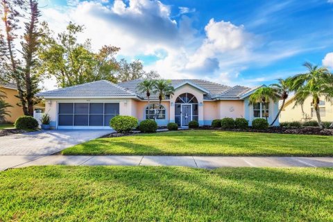 House in North Port, Florida 3 bedrooms, 191.19 sq.m. № 1548986 - photo 3