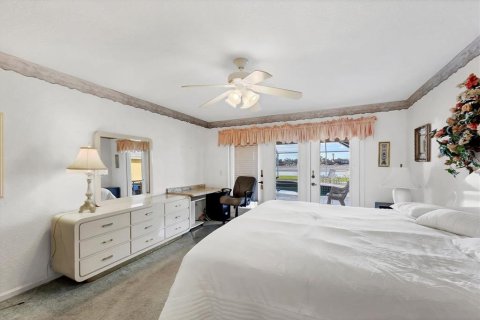 House in North Port, Florida 3 bedrooms, 191.19 sq.m. № 1548986 - photo 23