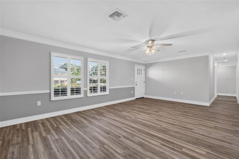 Casa en venta en Eustis, Florida, 3 dormitorios, 147.25 m2 № 2222219 - foto 6