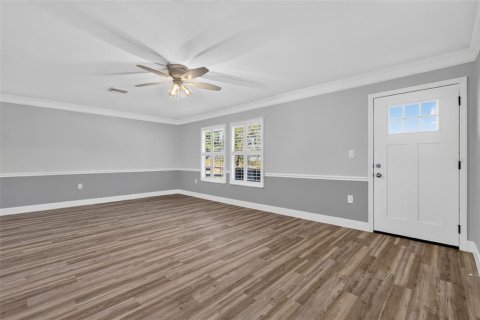 Casa en venta en Eustis, Florida, 3 dormitorios, 147.25 m2 № 2222219 - foto 5