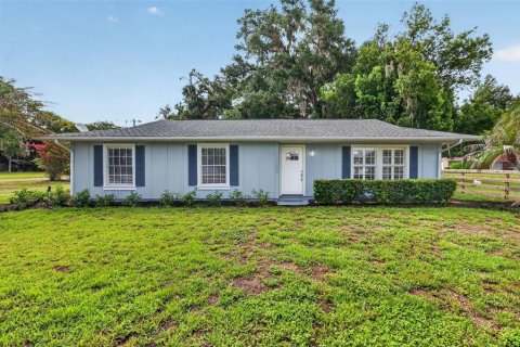 Casa en Eustis, Florida 3 dormitorios, 147.25 m2 № 2222219