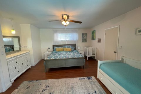 Casa en venta en Hollywood, Florida, 3 dormitorios, 201.32 m2 № 1959875 - foto 21