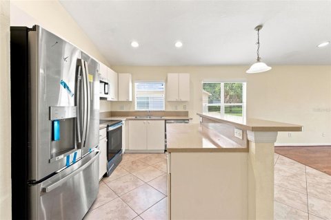 House in Riverview, Florida 3 bedrooms, 156.26 sq.m. № 2216917 - photo 7