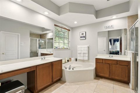 House in Apopka, Florida 4 bedrooms, 232.91 sq.m. № 1719435 - photo 20
