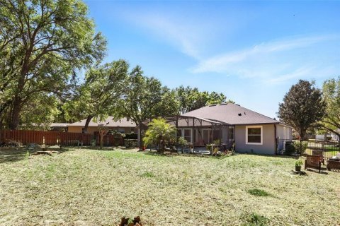 House in Apopka, Florida 4 bedrooms, 232.91 sq.m. № 1719435 - photo 3
