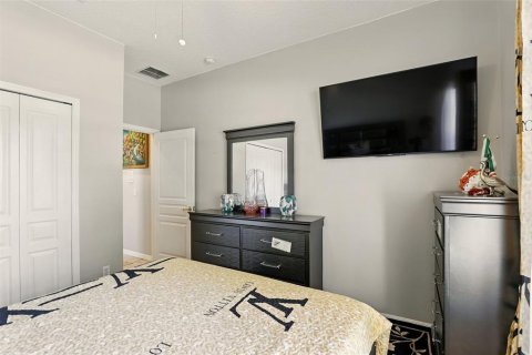 House in Apopka, Florida 4 bedrooms, 232.91 sq.m. № 1719435 - photo 24