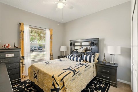 House in Apopka, Florida 4 bedrooms, 232.91 sq.m. № 1719435 - photo 23