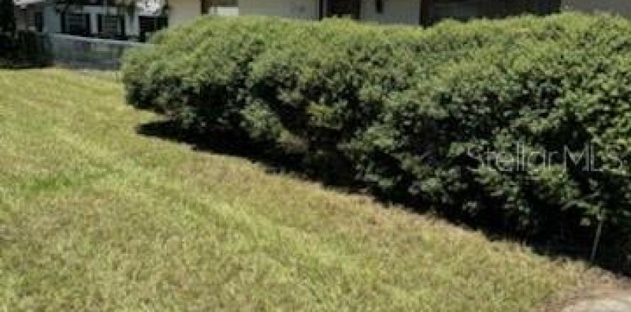 House in Brooksville, Florida 2 bedrooms, 84.54 sq.m. № 1885885