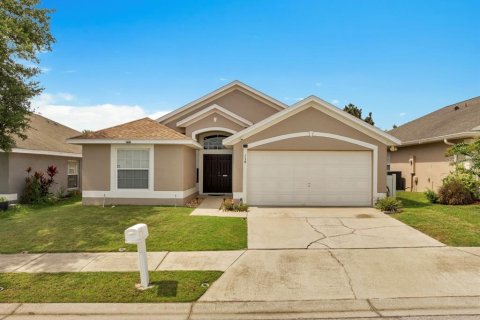 House in Davenport, Florida 4 bedrooms, 155.52 sq.m. № 1832567 - photo 1