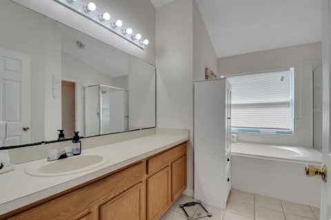House in Davenport, Florida 4 bedrooms, 155.52 sq.m. № 1832567 - photo 9