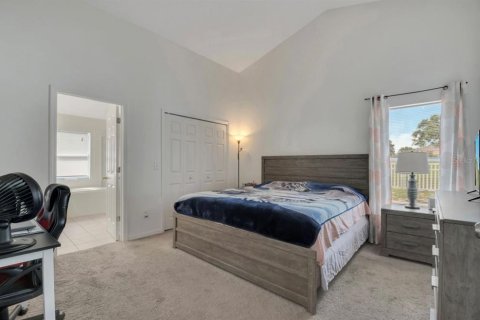 House in Davenport, Florida 4 bedrooms, 155.52 sq.m. № 1832567 - photo 8