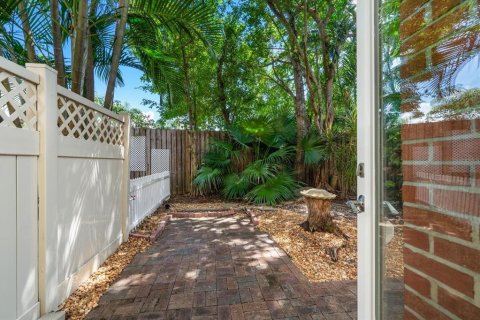Copropriété à vendre à Belleair, Floride: 2 chambres, 150.5 m2 № 2384353 - photo 30