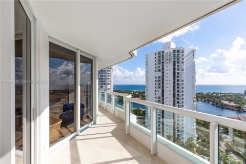 Снять в аренду кондоминиум в Авентура, Флорида 3 спальни, 157.56м2, № 1988036 - фото 19