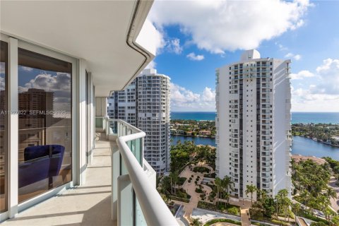 Снять в аренду кондоминиум в Авентура, Флорида 3 спальни, 157.56м2, № 1988036 - фото 20