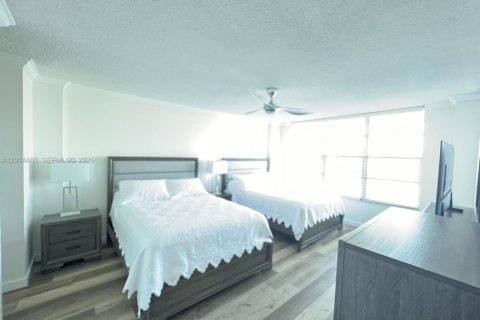 Copropriété à louer à Hollywood, Floride: 1 chambre, 83.61 m2 № 2076502 - photo 9