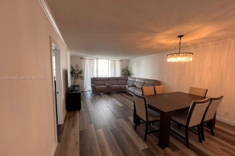 Copropriété à louer à Hollywood, Floride: 1 chambre, 83.61 m2 № 2076502 - photo 6