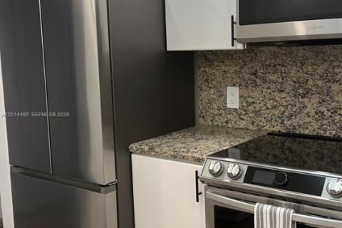 Copropriété à louer à Hollywood, Floride: 1 chambre, 83.61 m2 № 2076502 - photo 5