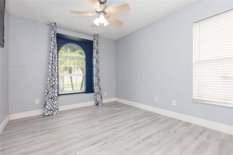 House in Riverview, Florida 3 bedrooms, 159.51 sq.m. № 2321513 - photo 18
