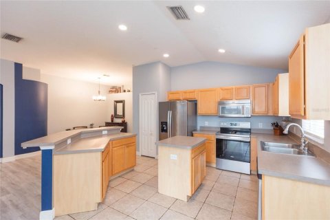House in Riverview, Florida 3 bedrooms, 159.51 sq.m. № 2321513 - photo 17